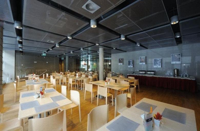 Hotel Solpark Kleszczow  Exterior photo